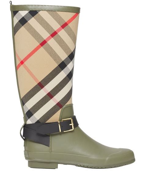 Bottes Burberry pour femme .